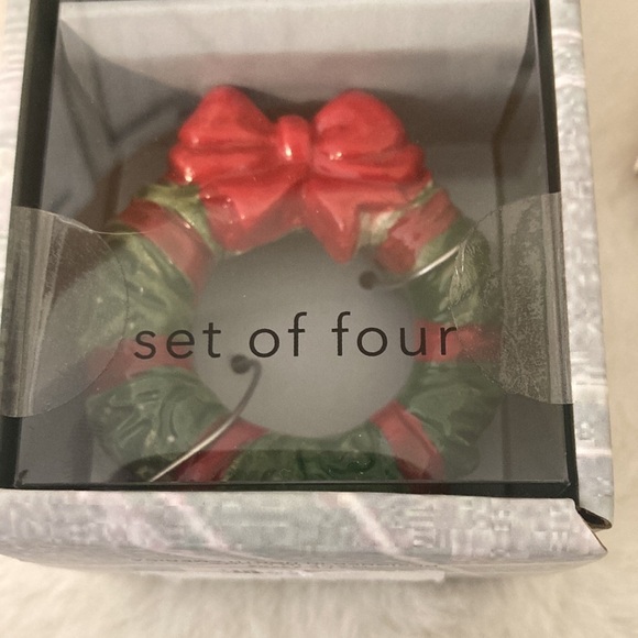 Ceramic Wreath Napkin Rings - Picture 5 of 6